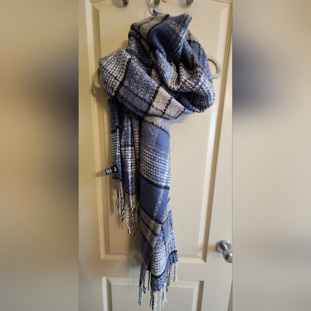 INDIGO Cozy Blue Grey/Taupe Oversized Scarf